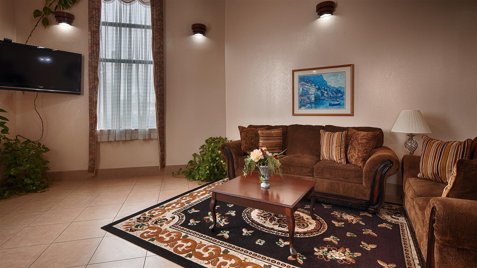 Red Roof Inn & Suites Jackson - Richland Екстер'єр фото