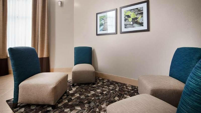 Red Roof Inn & Suites Jackson - Richland Екстер'єр фото